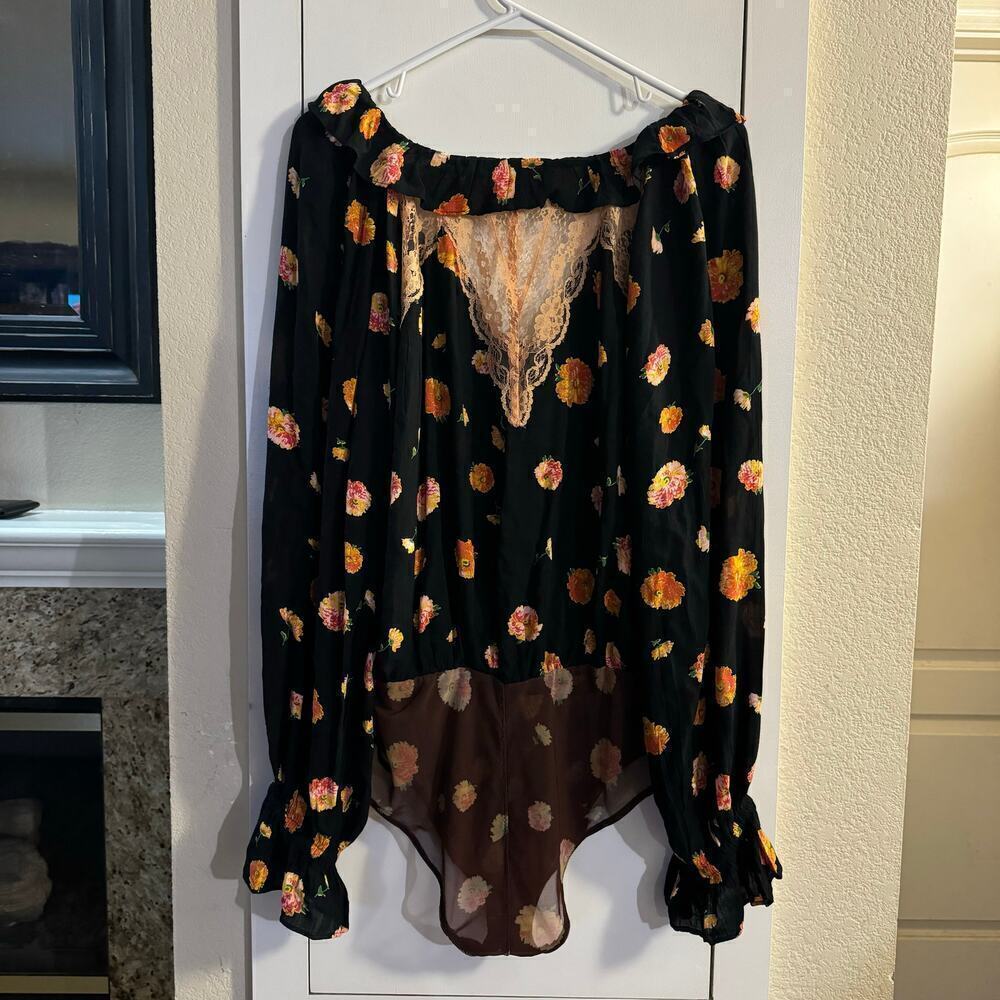 Intimately Free People Poppy Printed Bodysuit Floral Lace Trim Black Size Large - Picture 4 of 9